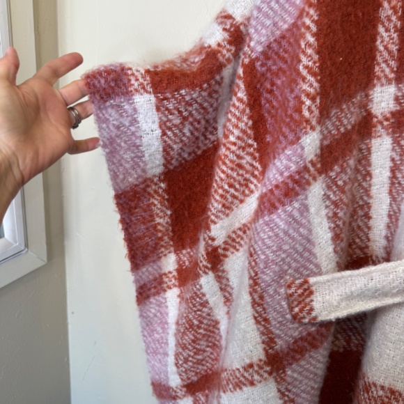 Max Stuido | Fuzzy Fringe Belted Open Front Relaxed Fall Blanket Kimono Cardigan - Picture 10 of 14